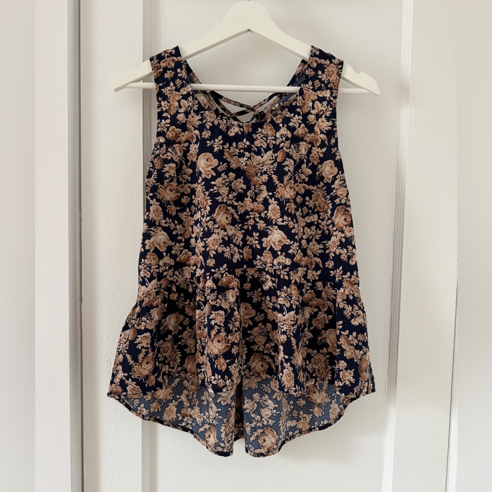 Blouse sans manches fleurie